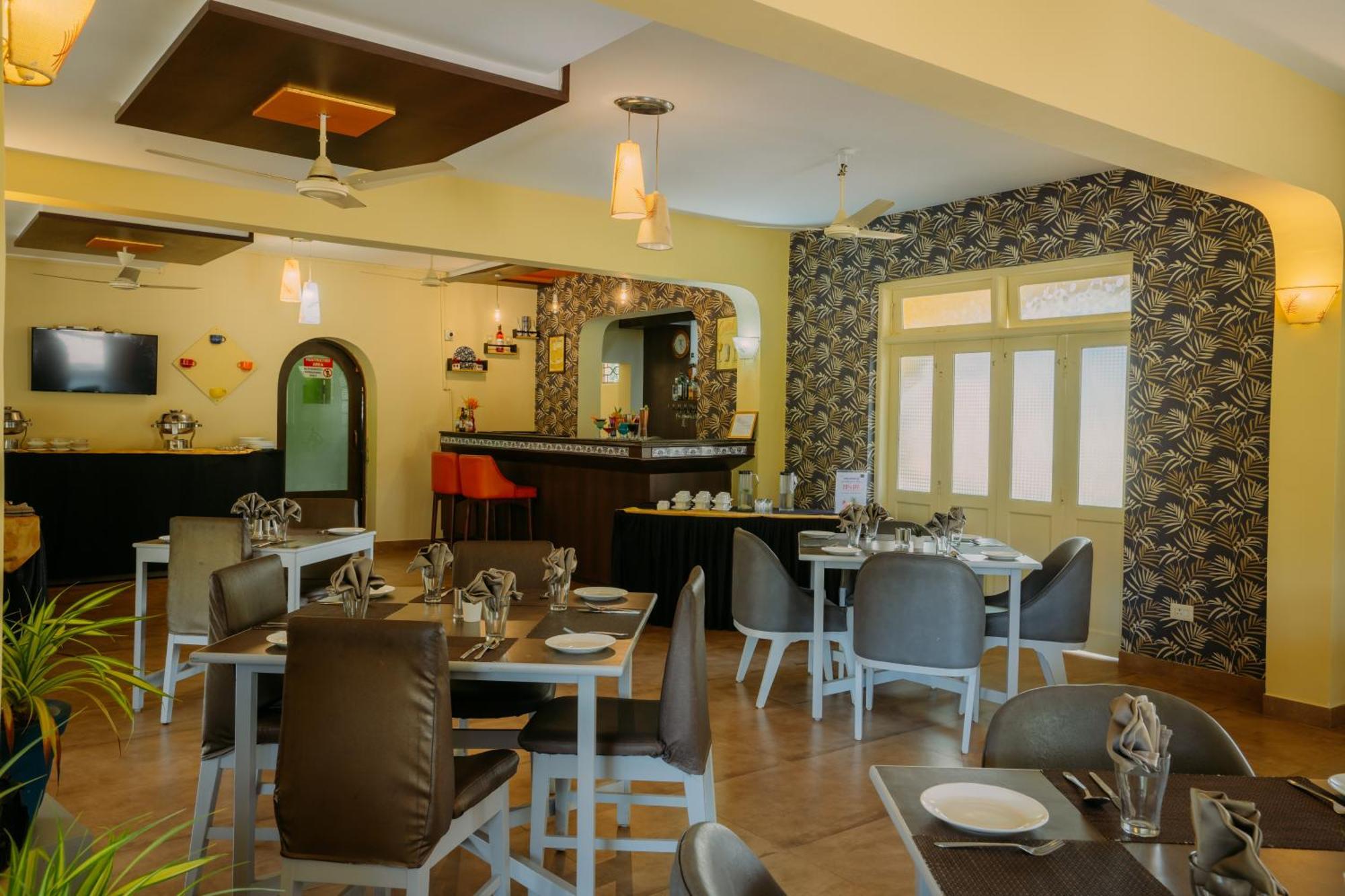 Carina Beach Resort Benaulim Bagian luar foto